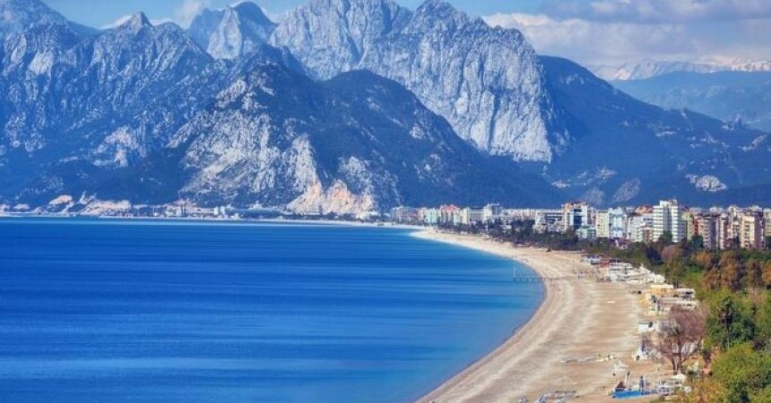 Antalya Weather in June