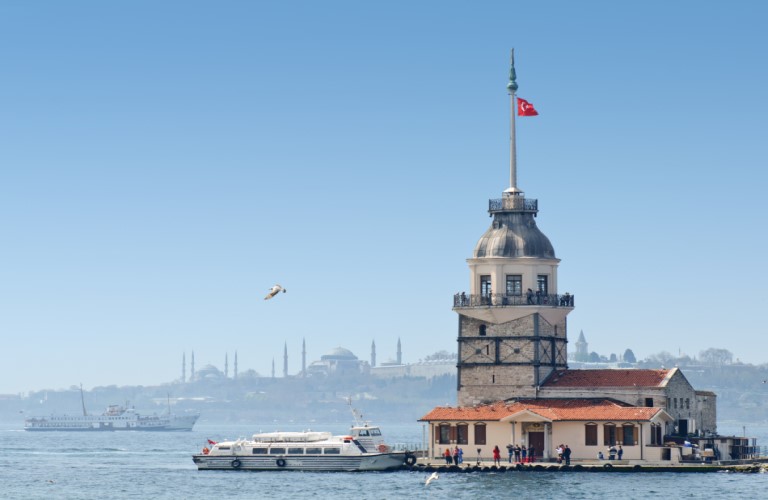 Maiden's Tower: Historic symbol with stunning views.